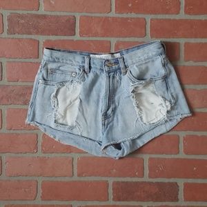 Brandy Melville Light Washed Ripped Jeans
